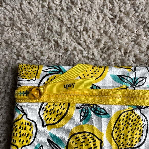 Ipsy Lemon Print Makeup Cosmetic Bag Pouch with Gold Zipper Summer Bright Spring - Picture 5 of 10
